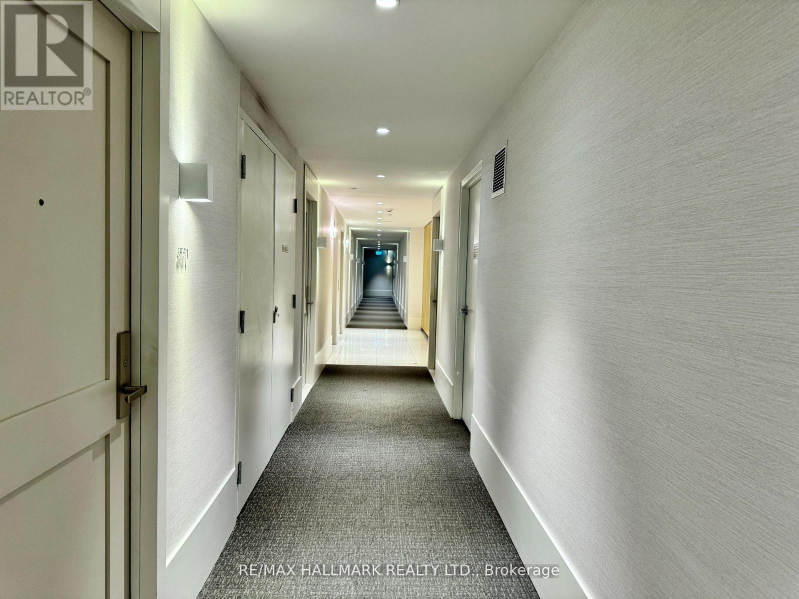 Photo 26 of 545 26 Gibbs Road, Toronto ON