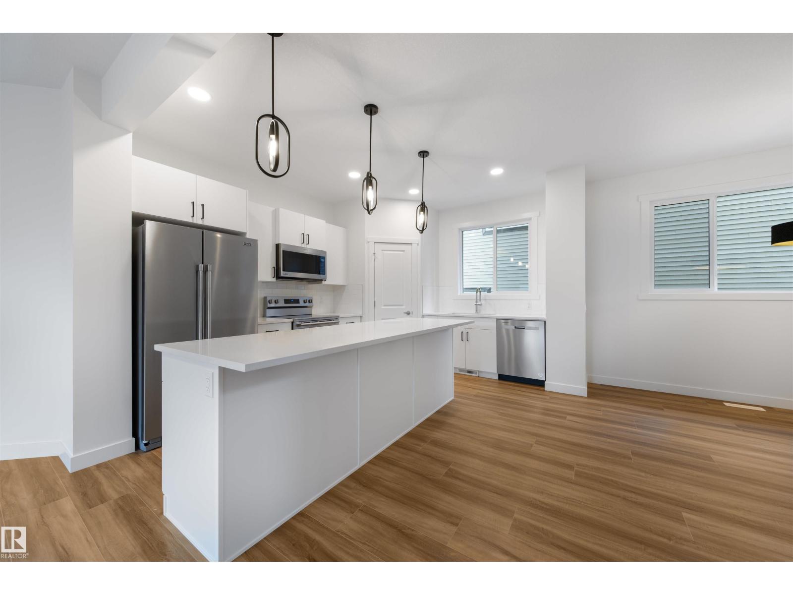 Photo 7 of 10818 68 Av Nw, Edmonton AB