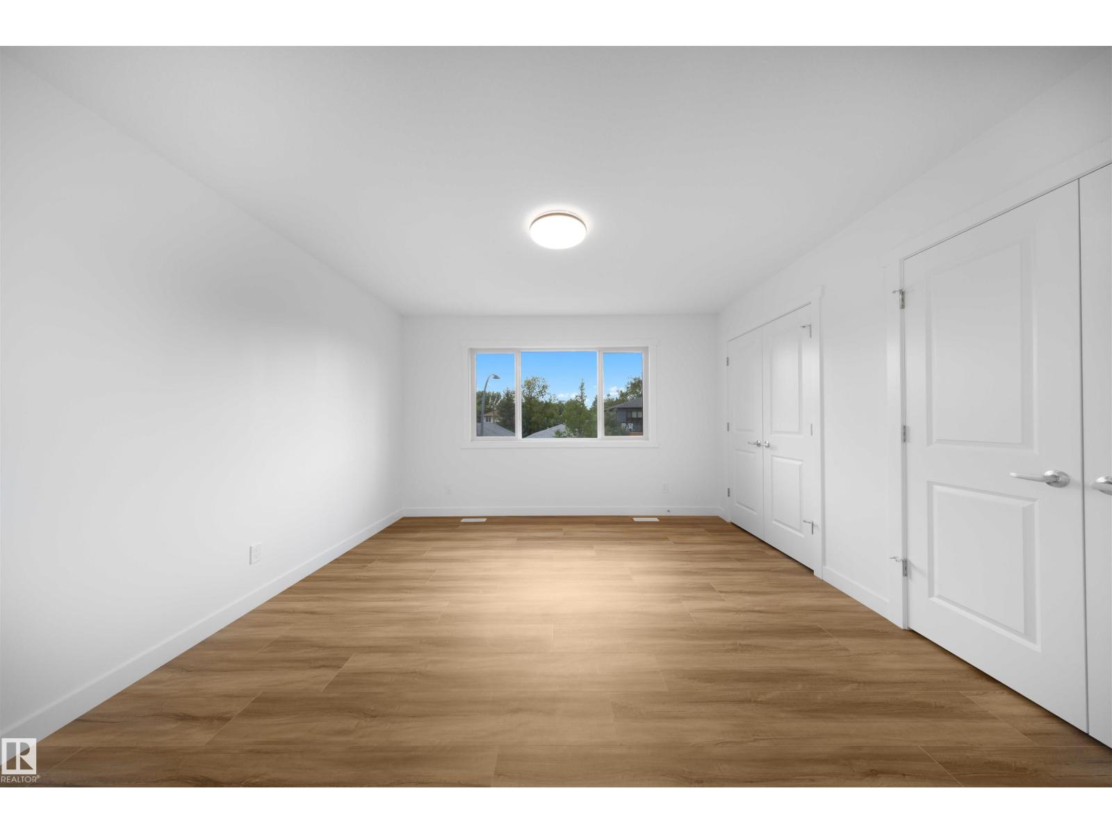Photo 16 of 10818 68 Av Nw, Edmonton AB