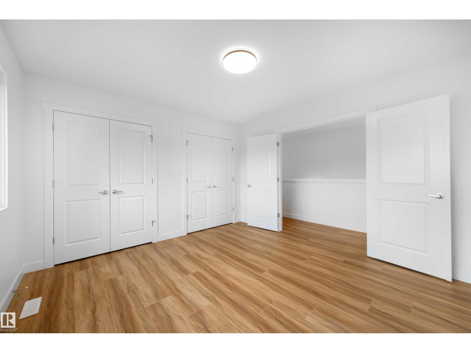 Photo 17 of 10818 68 Av Nw, Edmonton AB