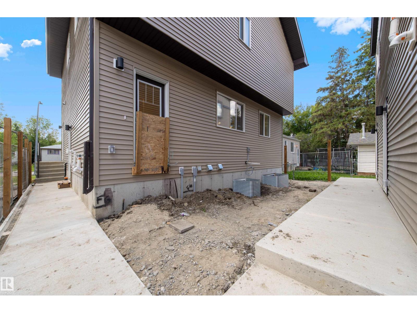 Photo 43 of 10818 68 Av Nw, Edmonton AB