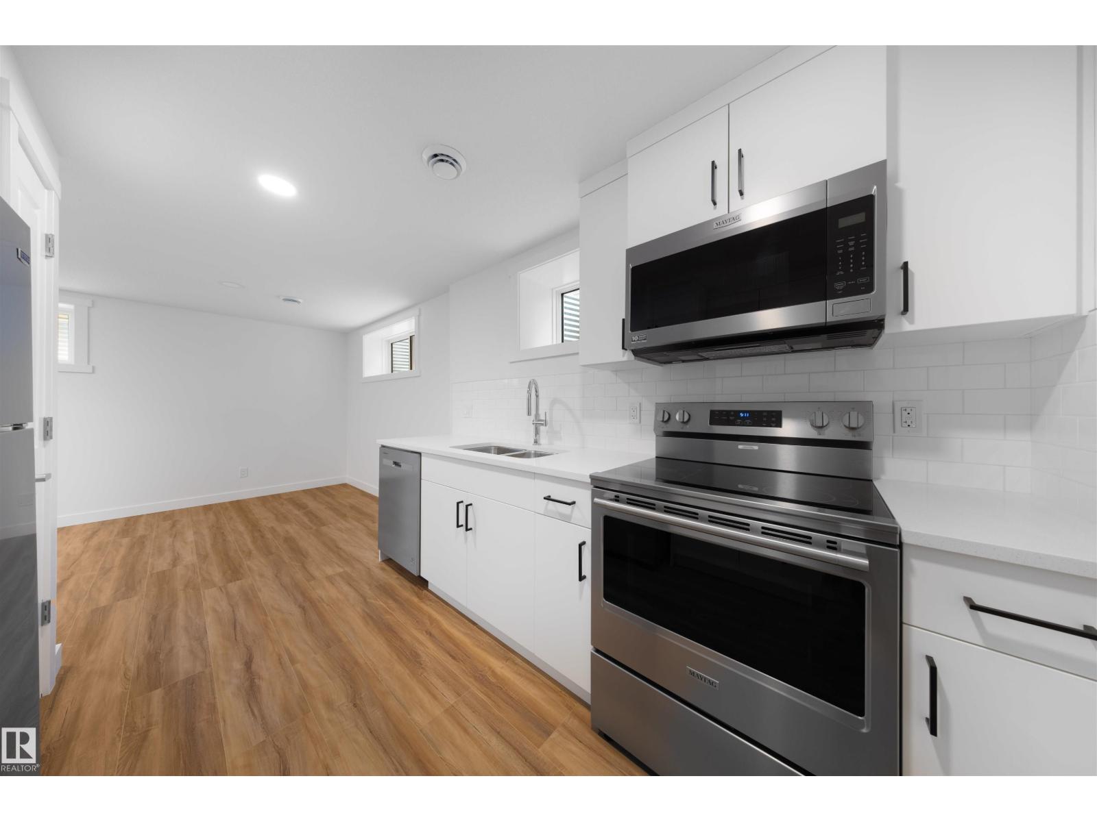 Photo 30 of 10818 68 Av Nw, Edmonton AB