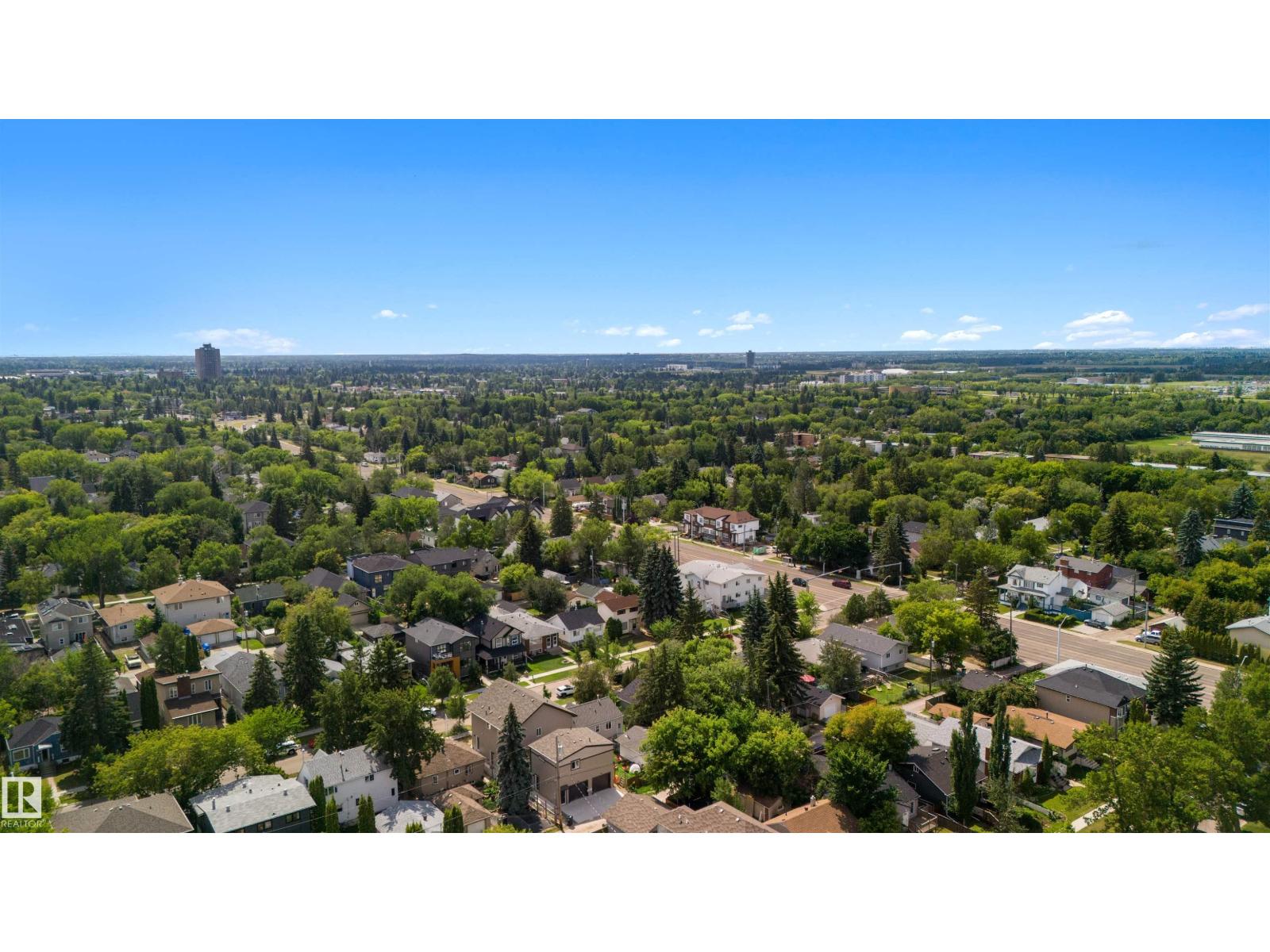 Photo 40 of 10818 68 Av Nw, Edmonton AB