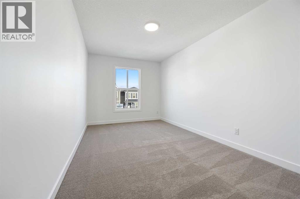 Photo 12 of 19837 44 Street Se, Calgary AB