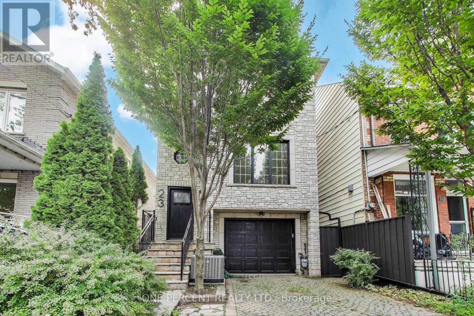Photo 2 of 23 Mitchell Avenue, Toronto ON