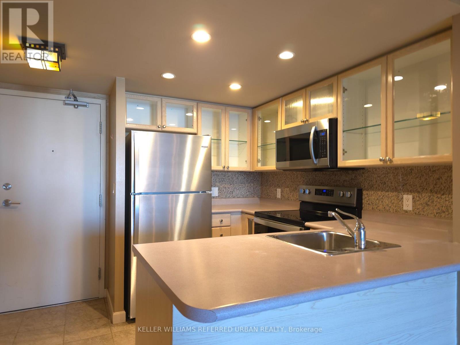 Photo 1 of 1908 8 Park Road, Toronto ON