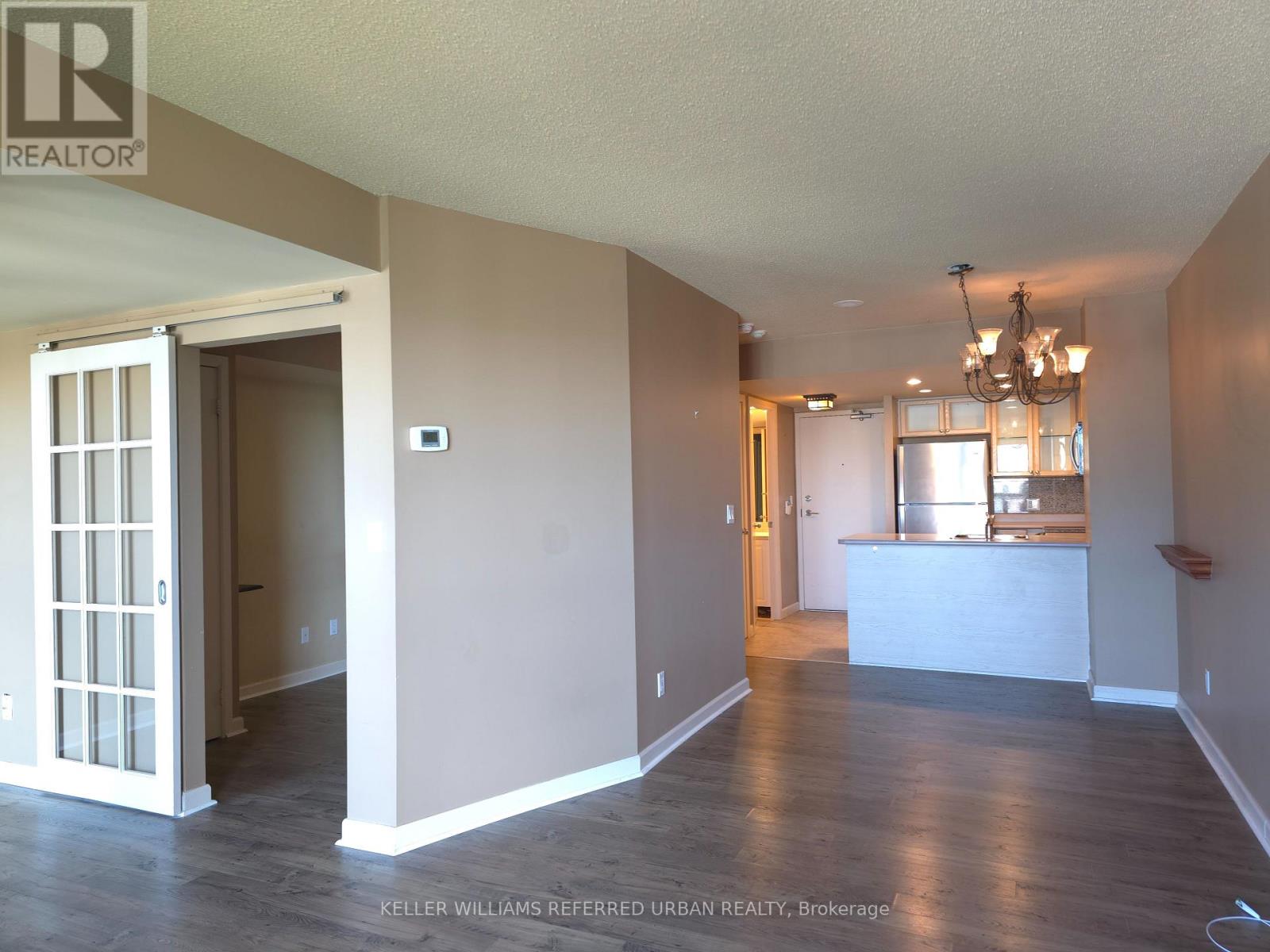 Photo 10 of 1908 8 Park Road, Toronto ON