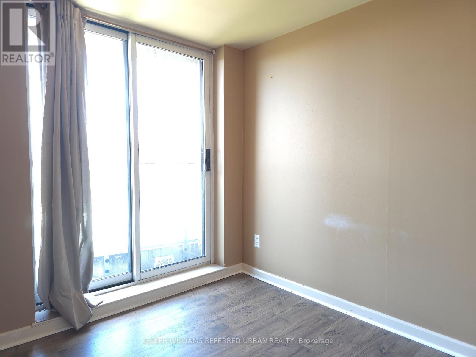 Photo 7 of 1908 8 Park Road, Toronto ON