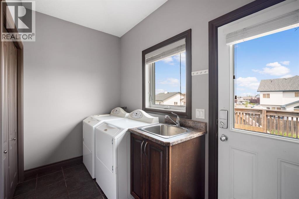 Photo 10 of 314 Plamondon Drive, Fort Mcmurray AB