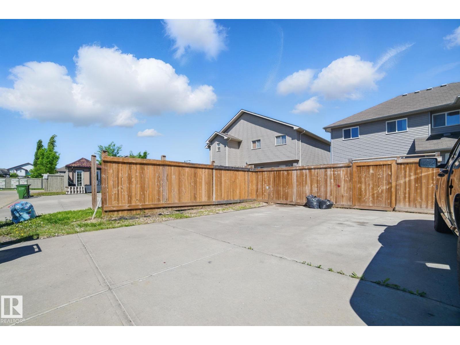Photo 35 of 1309 30 Av Nw, Edmonton AB