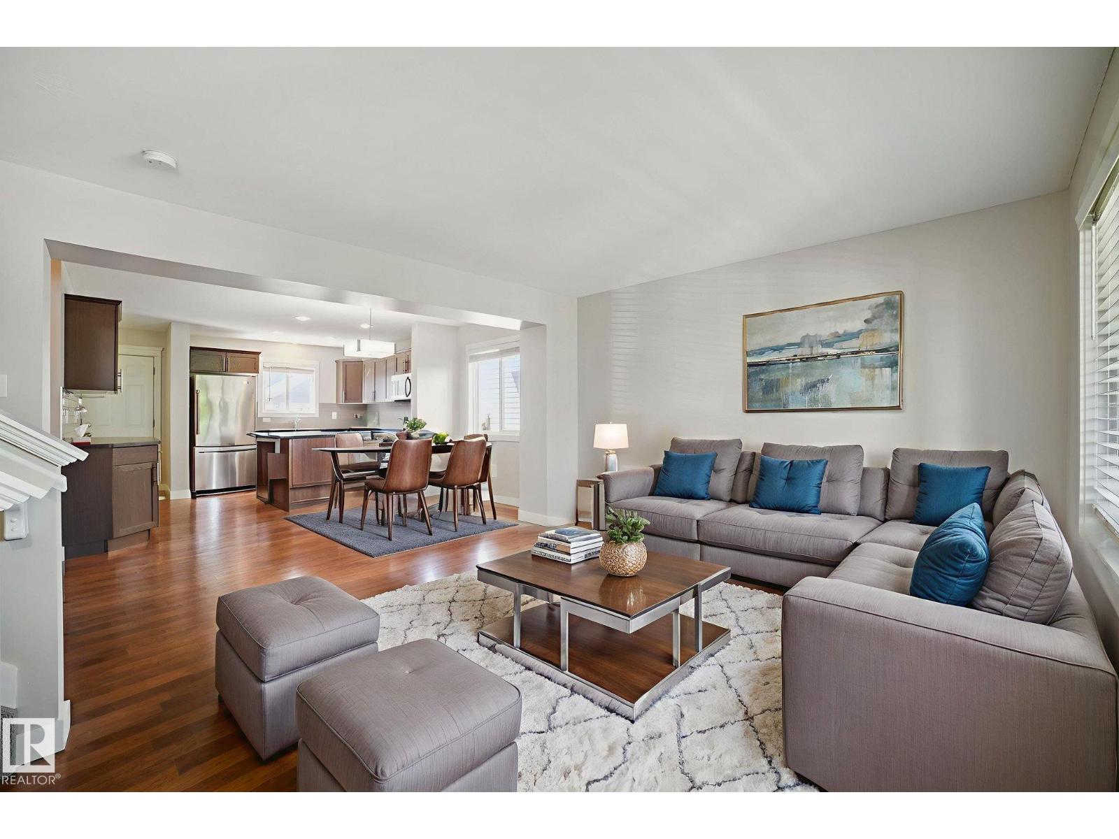 Photo 6 of 1309 30 Av Nw, Edmonton AB