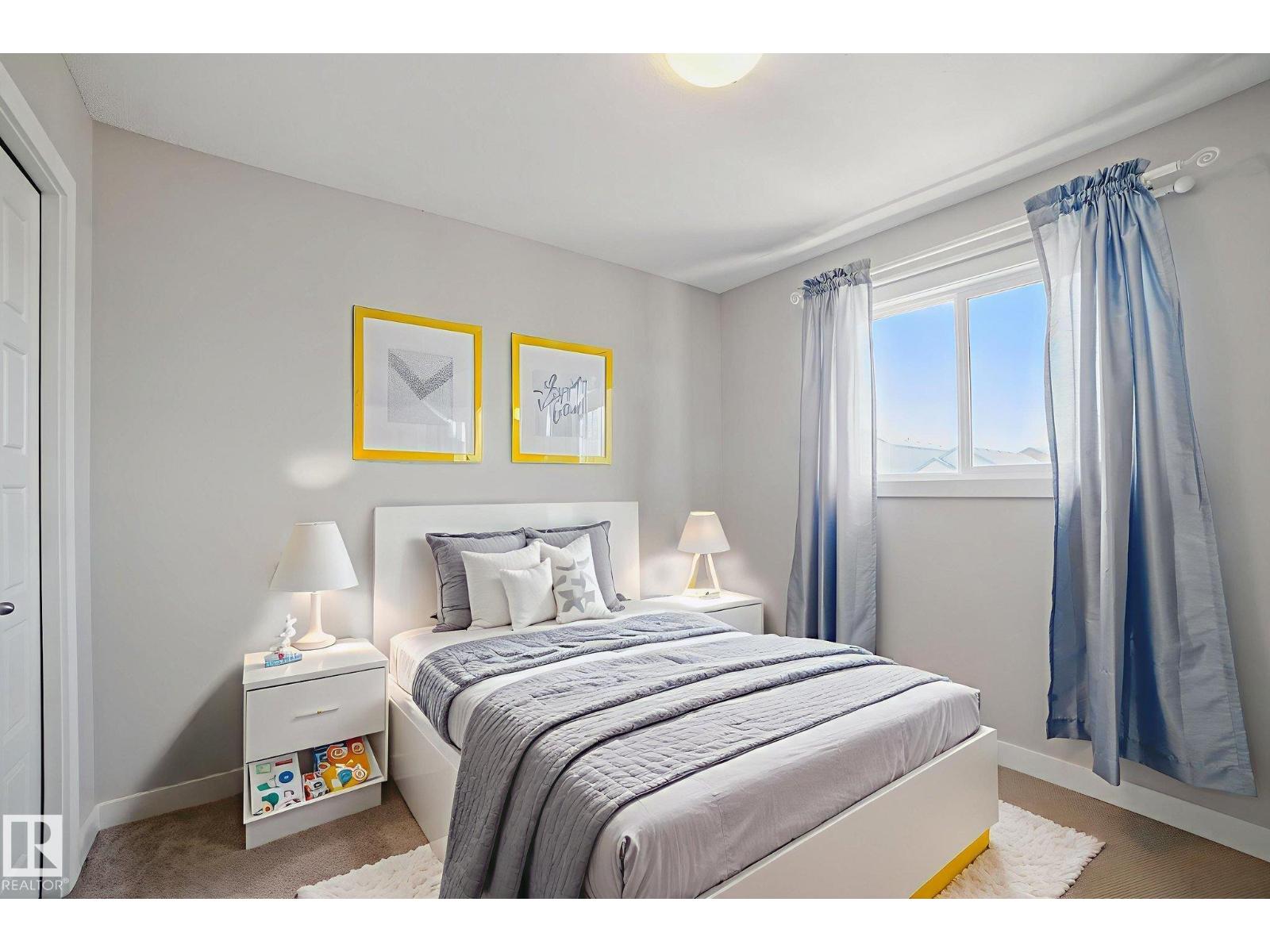 Photo 8 of 1309 30 Av Nw, Edmonton AB