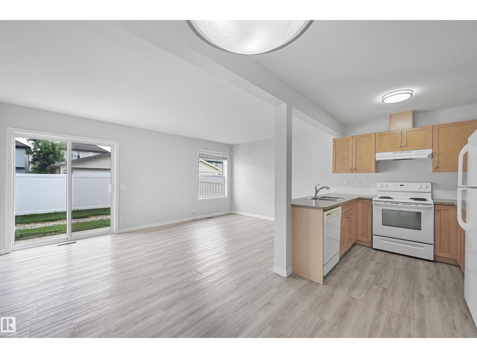 Photo 7 of 15 230 Edwards Dr Sw, Edmonton AB