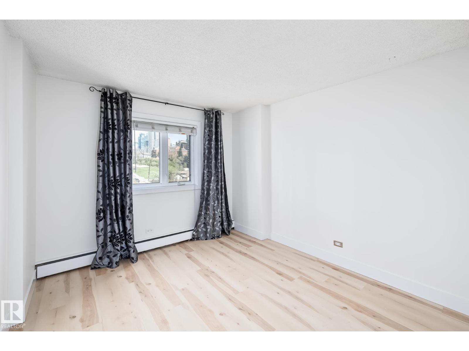 Photo 18 of 803 9710 105 St Nw, Edmonton AB
