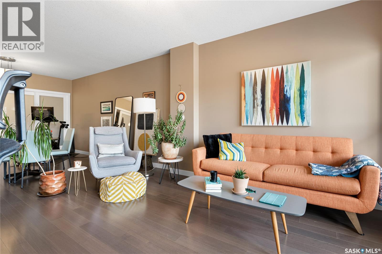 Photo 10 of 203 2300 Broad Street, Regina SK