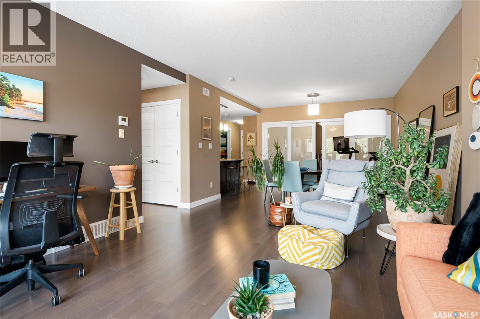 Photo 11 of 203 2300 Broad Street, Regina SK
