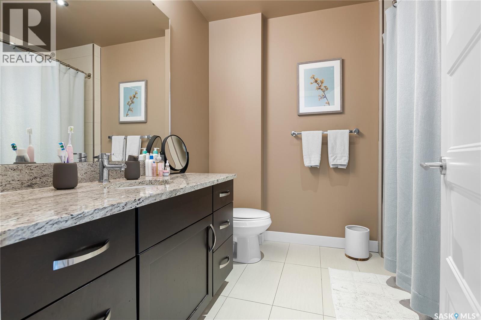 Photo 14 of 203 2300 Broad Street, Regina SK
