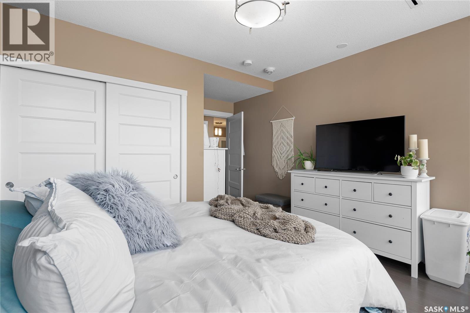 Photo 16 of 203 2300 Broad Street, Regina SK