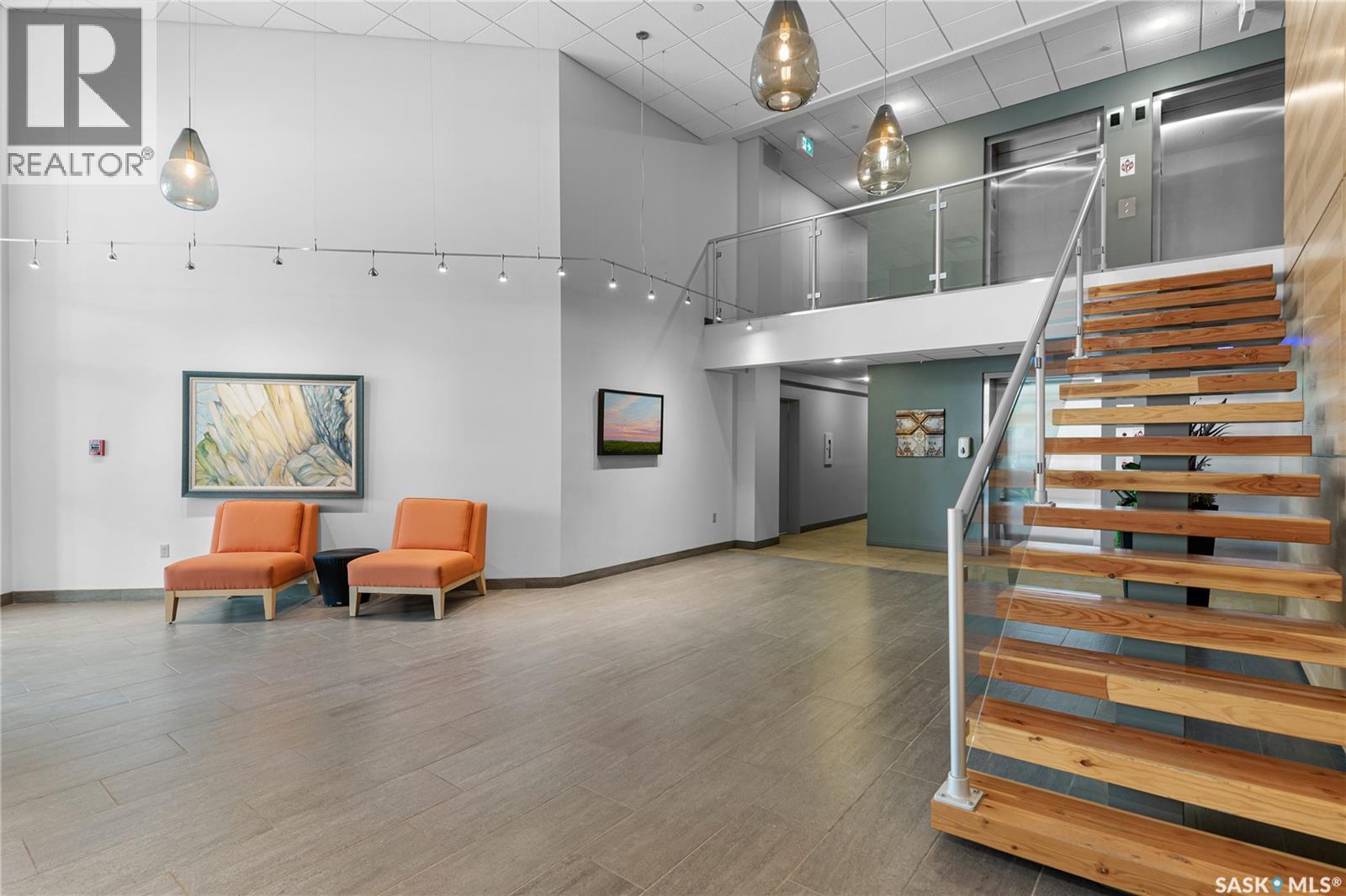 Photo 3 of 203 2300 Broad Street, Regina SK