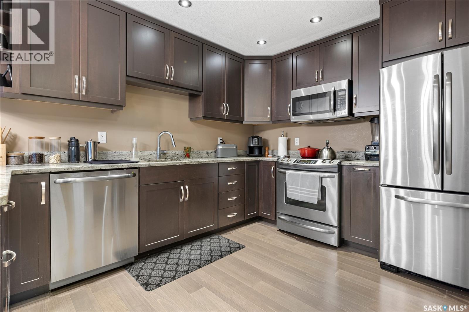 Photo 6 of 203 2300 Broad Street, Regina SK