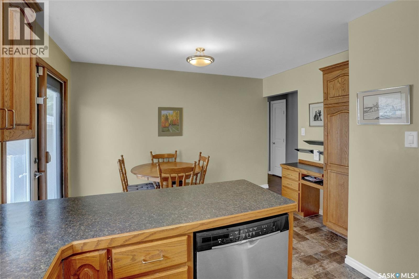 Photo 11 of 66 Kennedy Crescent, Regina SK