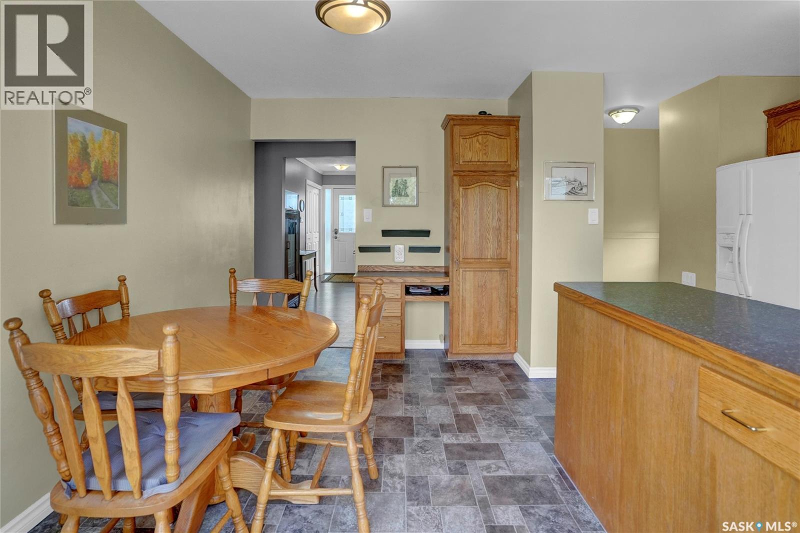 Photo 13 of 66 Kennedy Crescent, Regina SK