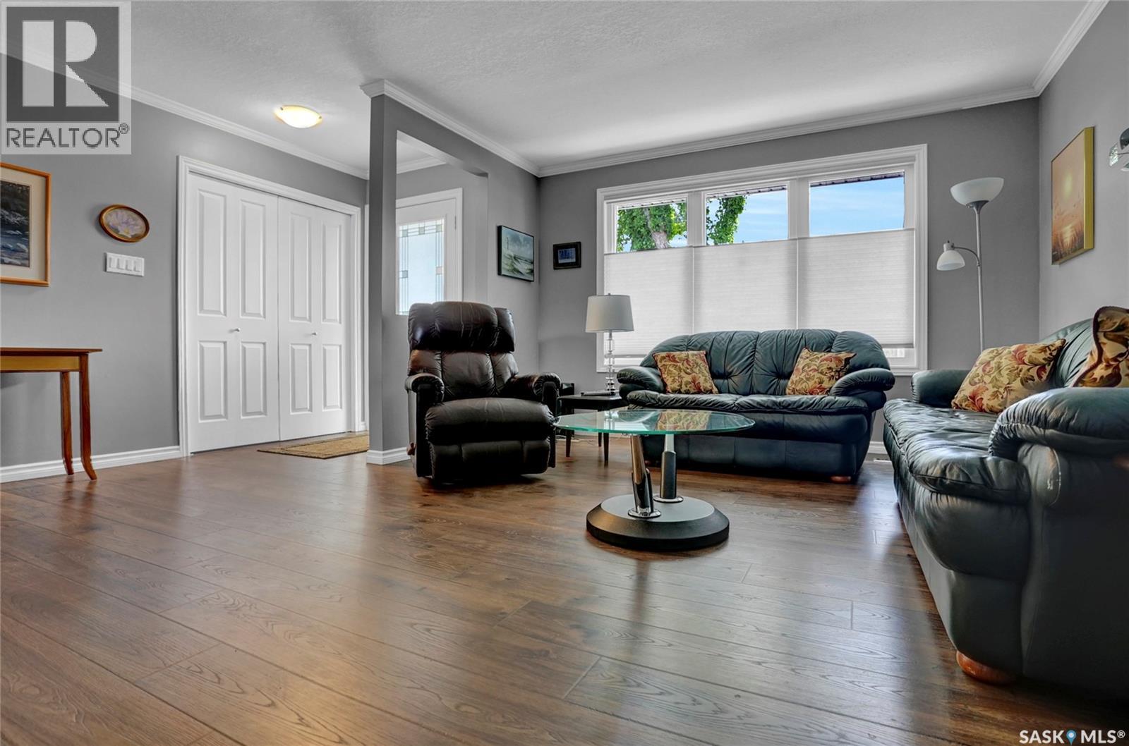 Photo 6 of 66 Kennedy Crescent, Regina SK