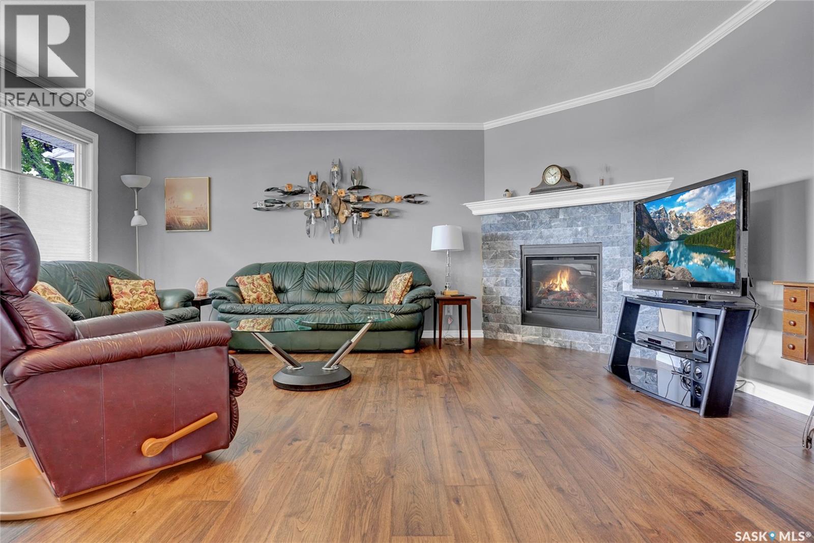 Photo 8 of 66 Kennedy Crescent, Regina SK