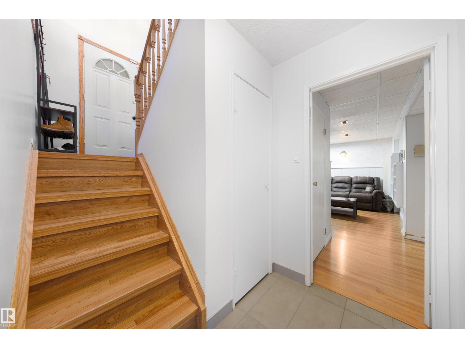 Photo 17 of 11415 148 Av Nw, Edmonton AB