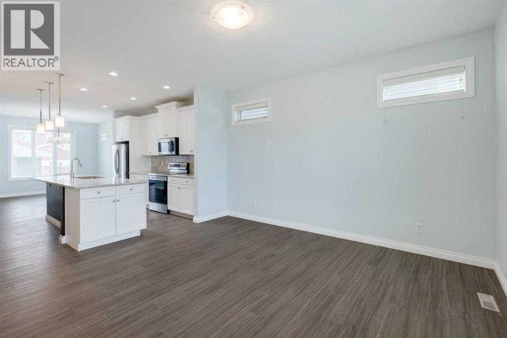 Photo 8 of 69 Willow Drive, Cochrane AB