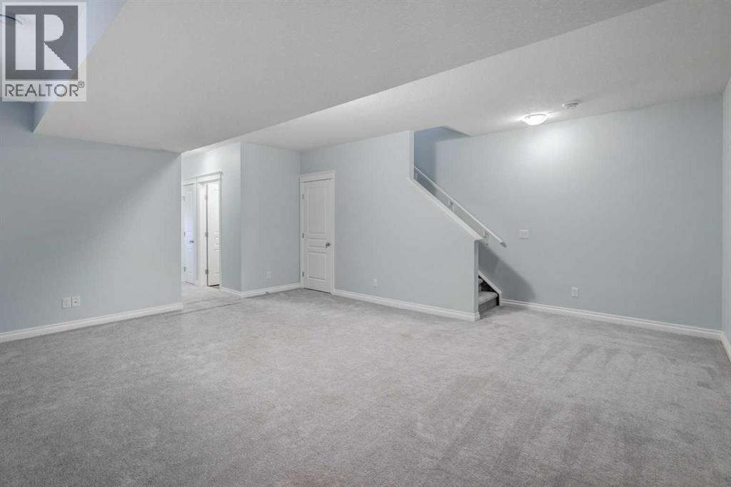 Photo 22 of 69 Willow Drive, Cochrane AB