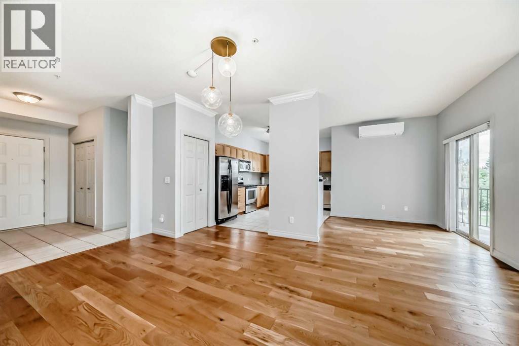 Photo 10 of 309 3810 43 Street Sw, Calgary AB