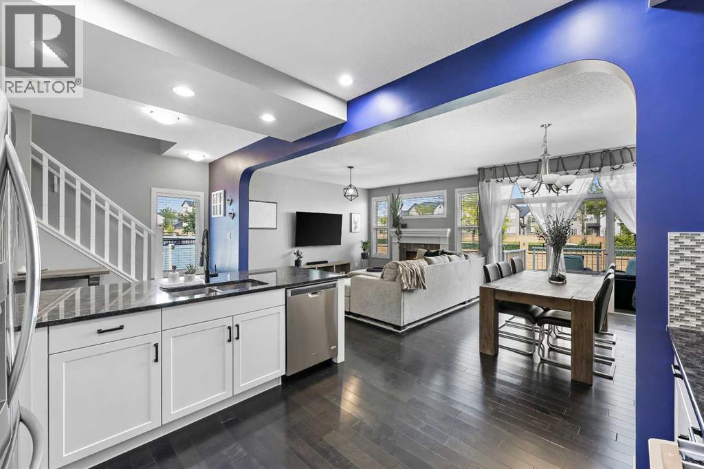 Photo 12 of 49 Evansglen Mews Nw, Calgary AB
