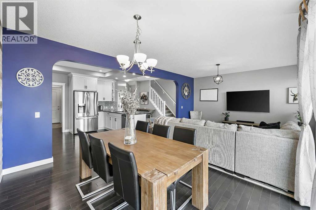 Photo 17 of 49 Evansglen Mews Nw, Calgary AB