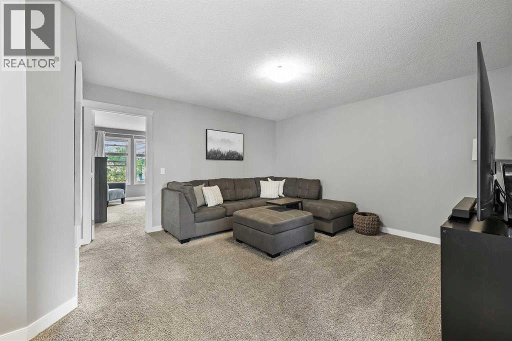 Photo 22 of 49 Evansglen Mews Nw, Calgary AB