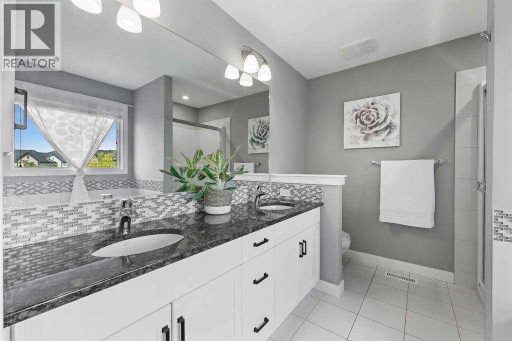 Photo 27 of 49 Evansglen Mews Nw, Calgary AB