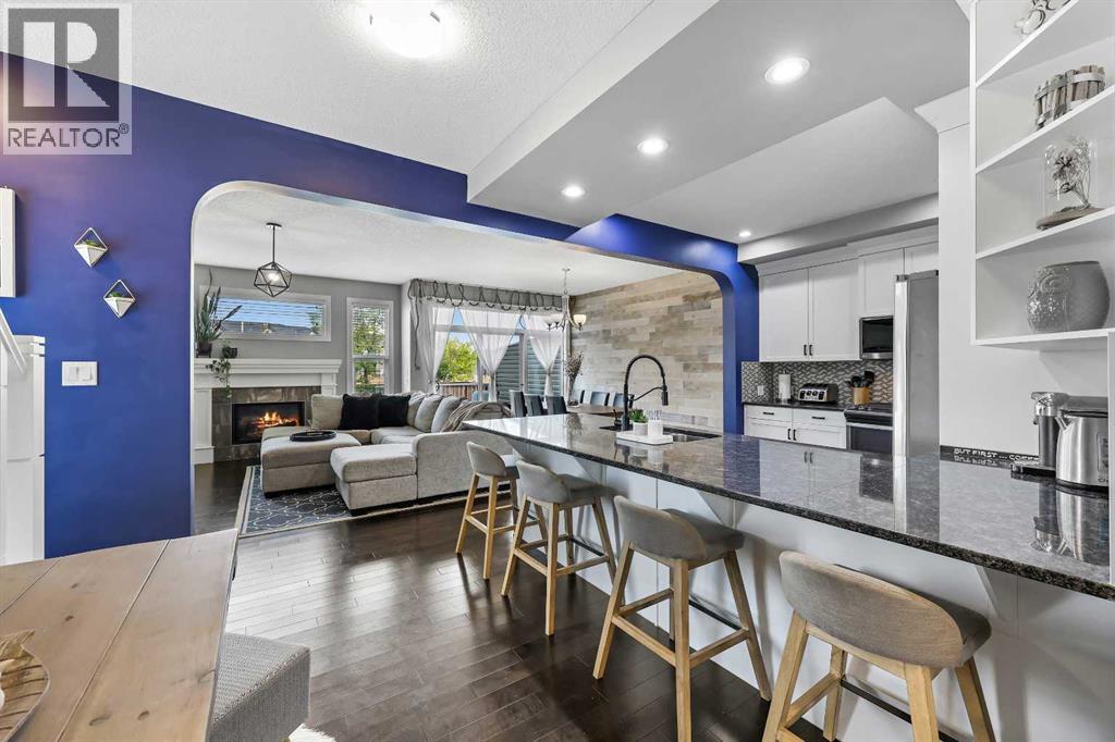 Photo 4 of 49 Evansglen Mews Nw, Calgary AB