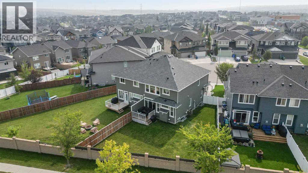 Photo 2 of 49 Evansglen Mews Nw, Calgary AB