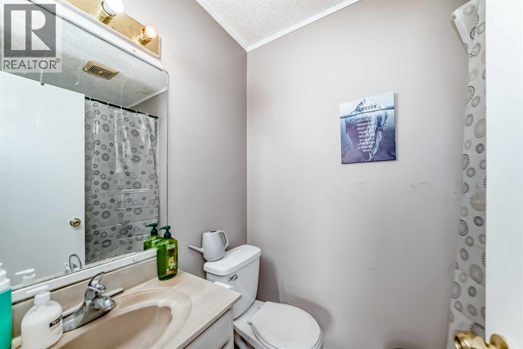 Photo 28 of 5625 Templehill Road Ne, Calgary AB
