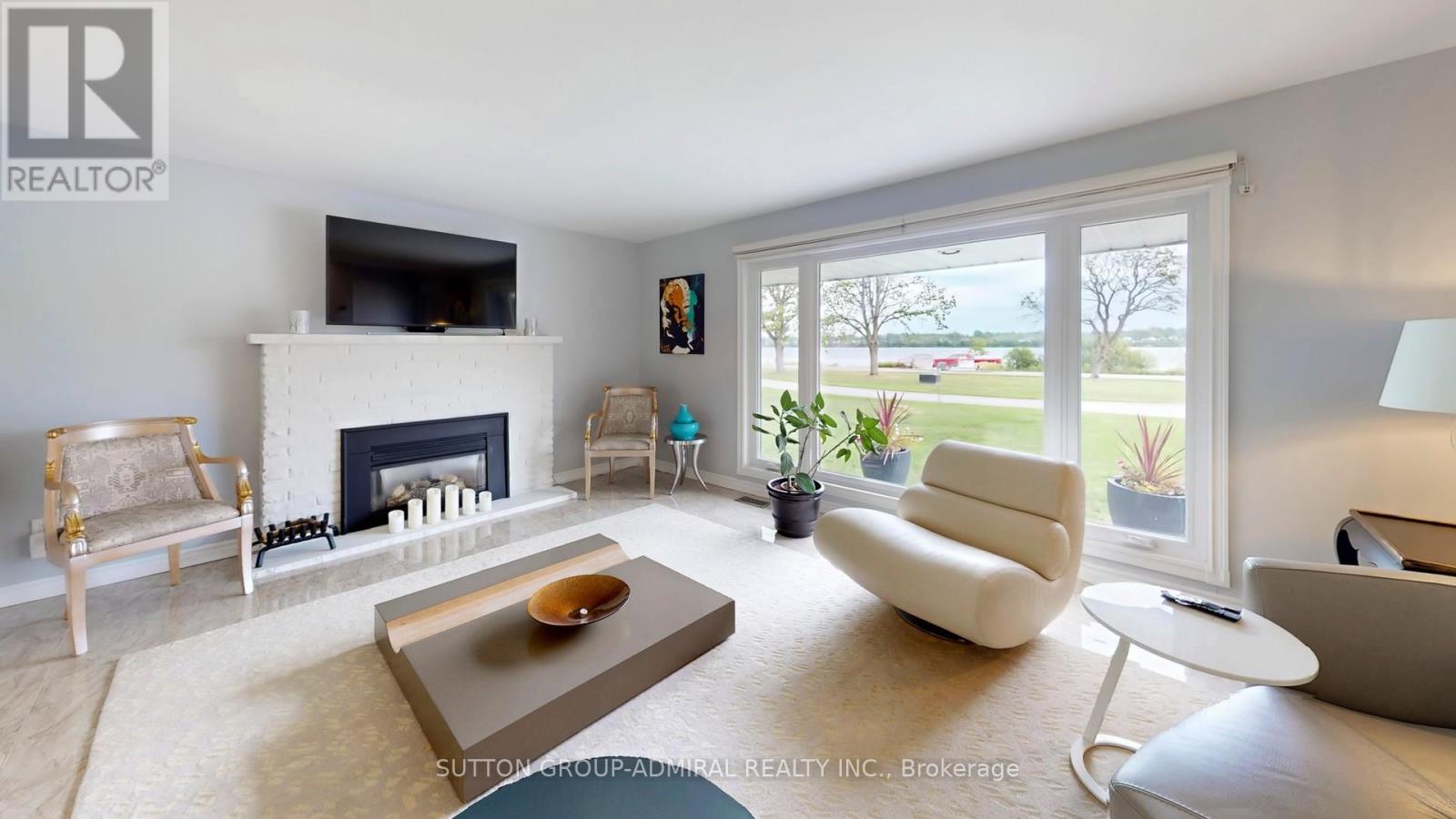 Photo 2 of 9767 Niagara River Parkway, Niagara Falls ON