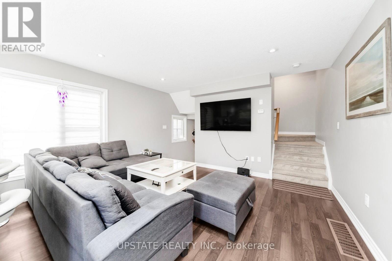 Photo 11 of 83 701 Homer Watson Boulevard, Waterloo ON