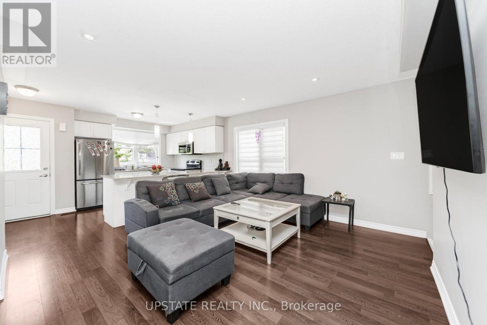 Photo 12 of 83 701 Homer Watson Boulevard, Waterloo ON