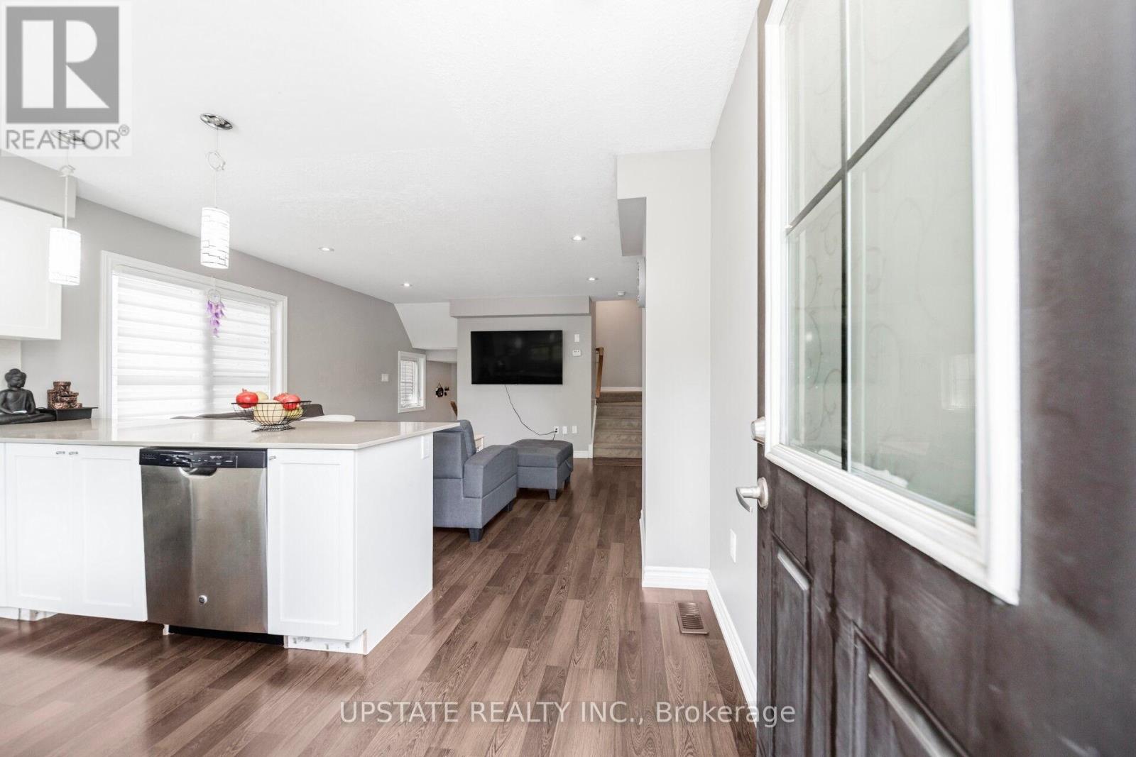 Photo 5 of 83 701 Homer Watson Boulevard, Waterloo ON