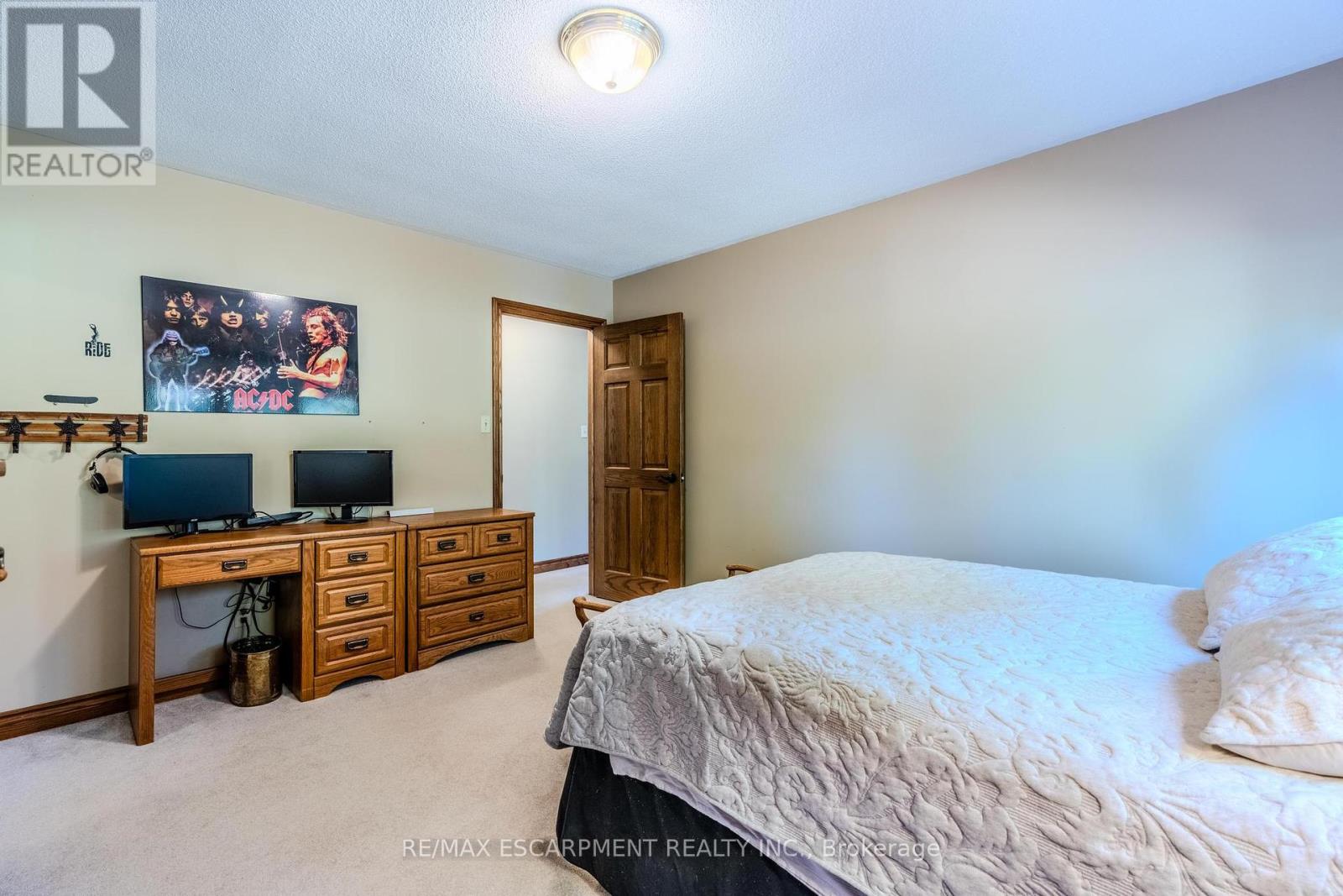 Photo 44 of 4165 Kirk Road, Hamilton ON