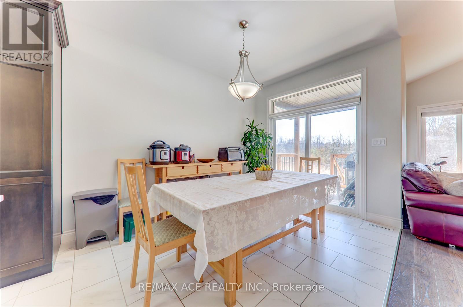 Photo 11 of 49 Covington Crescent, Belleville ON
