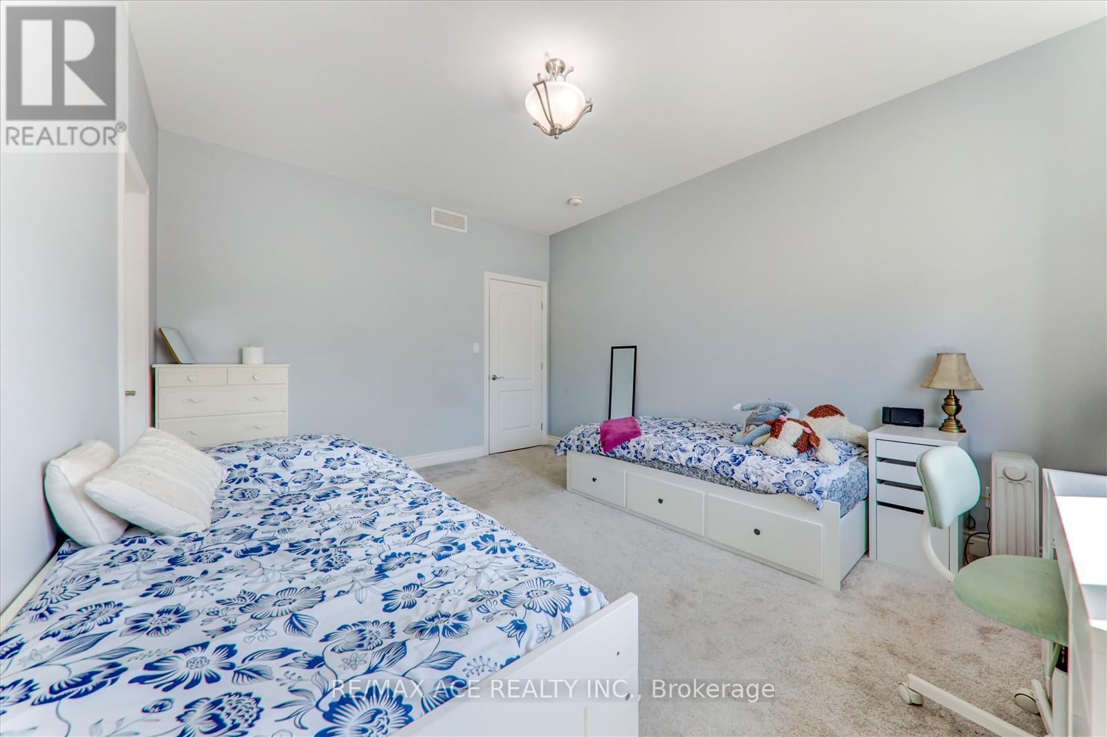 Photo 17 of 49 Covington Crescent, Belleville ON