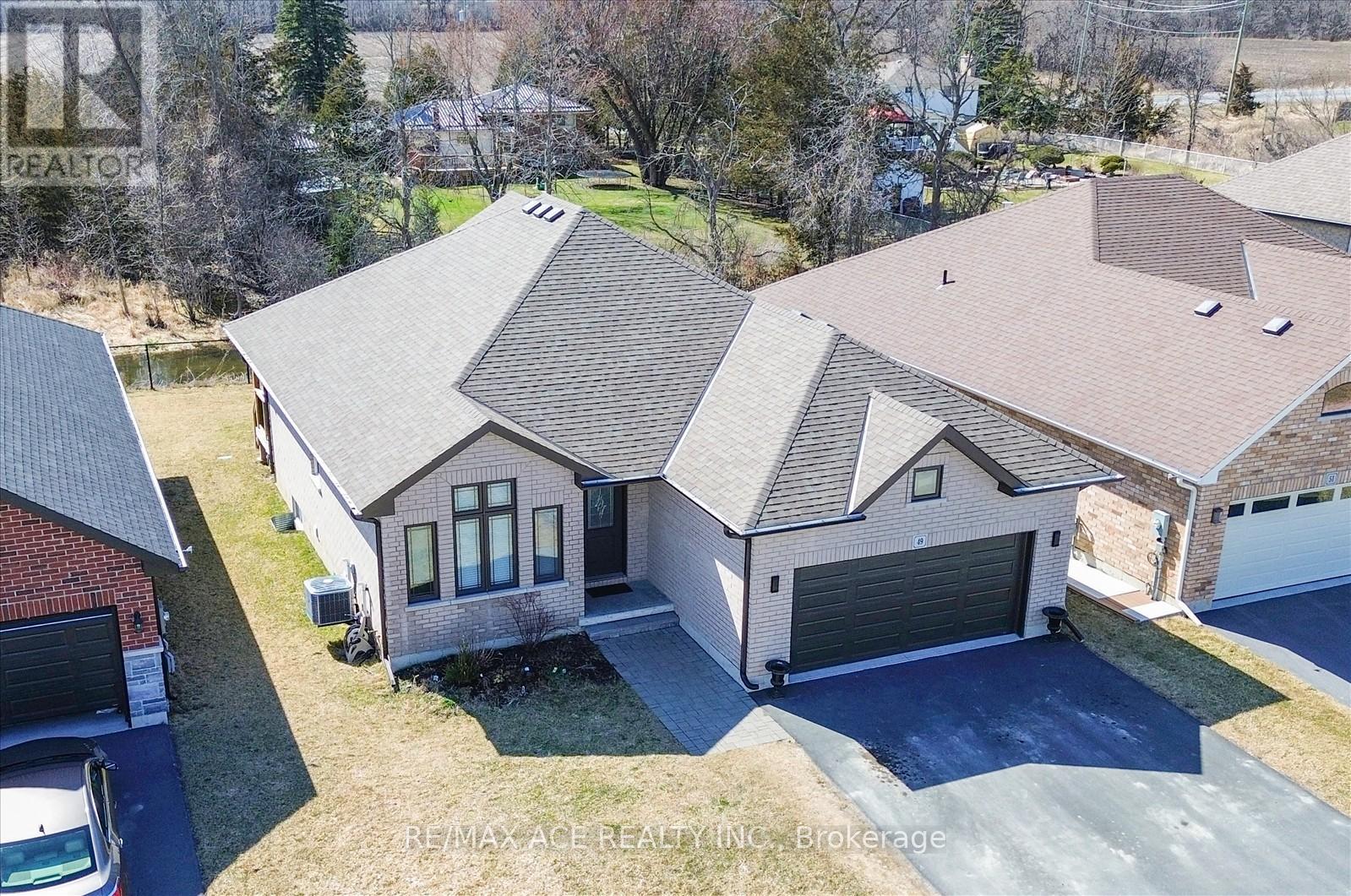 Photo 2 of 49 Covington Crescent, Belleville ON