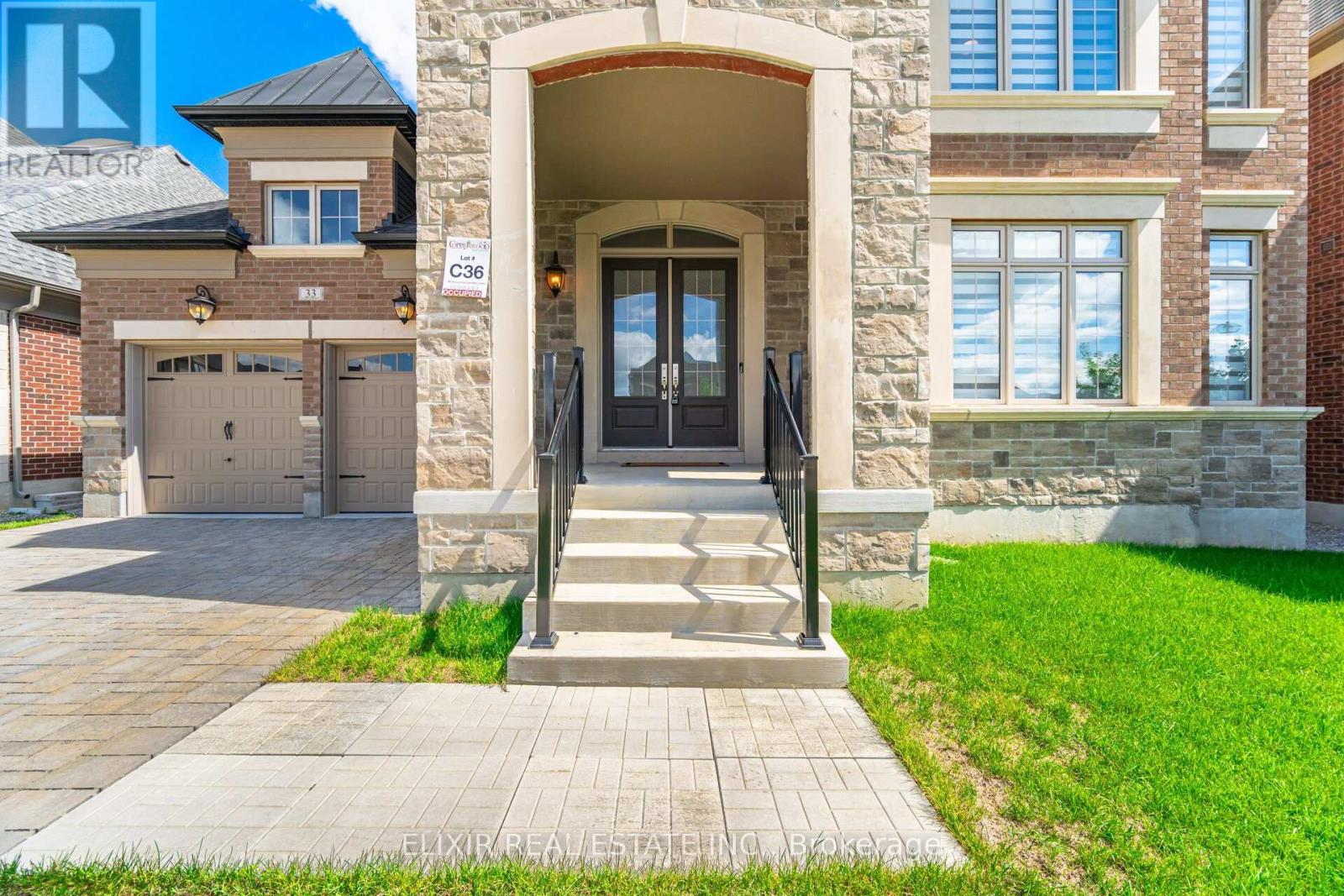 Photo 5 of 33 Sculpture Garden Lane, Vaughan ON