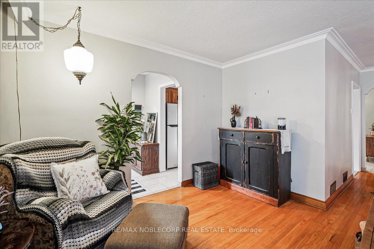 Photo 12 of 65 Exbury Road, Toronto ON