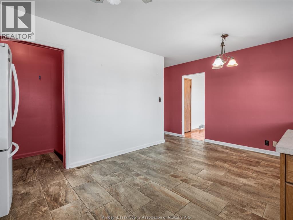 Photo 11 of 14 Fryer Street, Amherstburg ON